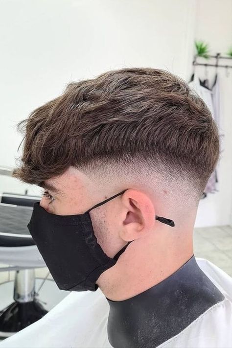 Midfade Curly Hair, Long Crop Haircut Men, Midfade Haircut For Men, Gavi Haircut, Midfade Hairstyle, Fade Haircut Styles, Mullet Fade, Stylish Mens Haircuts, Short Hair For Boys