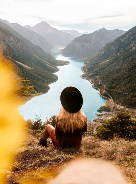 Plansee Austria, Weekend Trips, Travel Bucket, Travel Bucket List, Cool Lighting, How To Find, Austria, Bucket List, Hiking