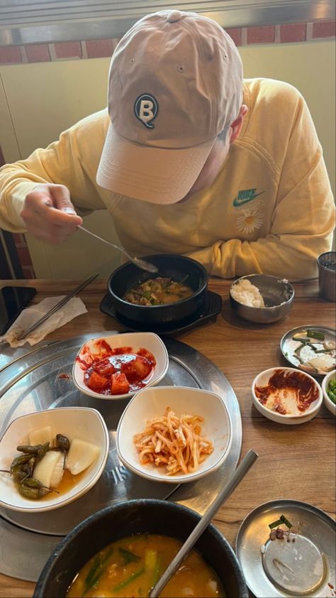 Boyfriend Food, With Boyfriend, Instagram Story, Twitter, Instagram