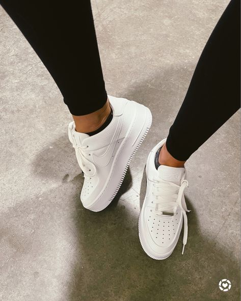 white platform sneakers for women, trending white sneakers for women, nike platform sneakers for women Trending White Sneakers For Women, Nike Platform Sneakers Outfit, Sneakers For Women Nike, White Platform Sneakers Outfit, Nike Platform Sneakers, Nike Platform, Girls Night Out Ideas, Platform Sneakers Outfit, Lola Brooke