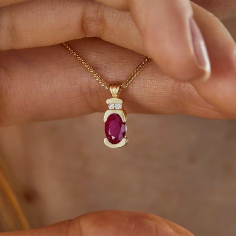 Ruby Gold Necklace Diamond Necklace Gold Pendant Necklace - Etsy Canada Ruby Gold Necklace, Gold Necklace Unique, Ruby Necklace Designs, Diamond Necklace Gold, Ruby Diamond Pendant, Gold Necklace Diamond, Ruby Jewelry Necklaces, Gold Earrings Models, Fancy Jewelry Necklace