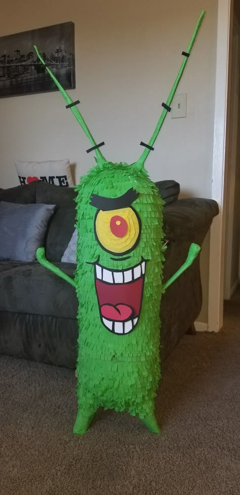 Sponge Bob Party Decorations, Spongebob Pinata, Spongebob Themed 21st Birthday, Diy Spongebob Decorations, Plankton Pinata, Spongebob 25th Birthday Party Decor, Spongebob Decorations Diy, Spongebob Party Games, Spongebob Centerpieces