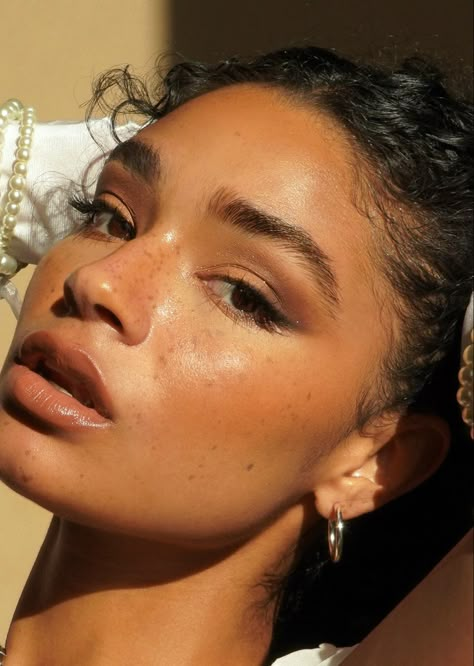 Maquillaje Glowy, Thatgirl Aesthetic, Sunkissed Makeup, Mekap Mata, Pilates Workout Routine, Clean Girl Makeup, Barbie Makeup, Smink Inspiration, Dewy Makeup