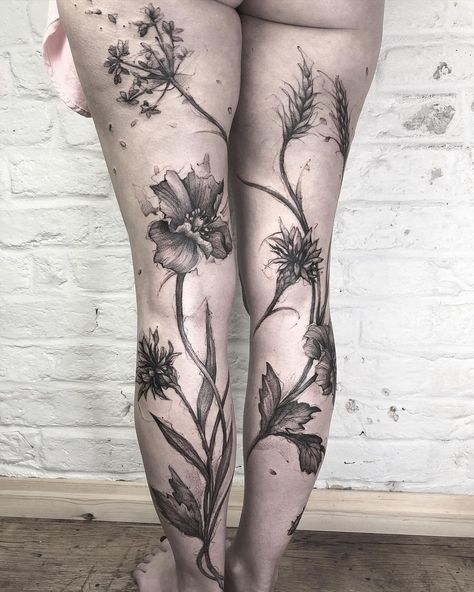 Leg Tattoo Designs, Leg Band Tattoos, Flower Leg Tattoos, Upper Leg Tattoos, Back Of Leg Tattoos, Band Tattoos, Plant Tattoo, Leg Tattoos Women, Leg Sleeve Tattoo