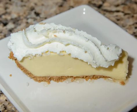 Bahama Breeze Key Lime Pie Recipe Cheesecake Factory Orange Chicken, Cocktail Recipes At Home, Apple Turnover Recipe, Key Lime Pie Recipe, Lime Pie Recipe, Bahama Breeze, Key Lime Cheesecake, Keylime Pie Recipe, Lime Recipes