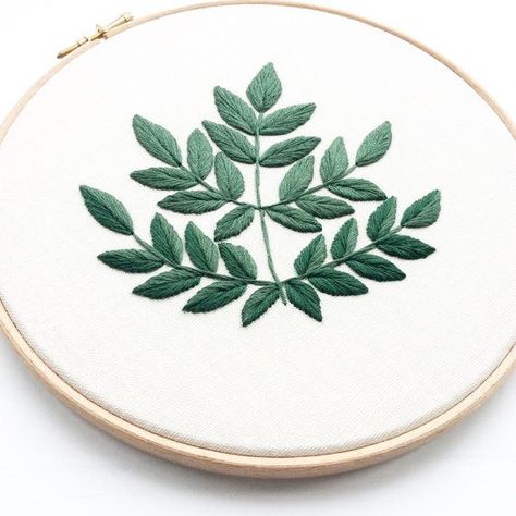 Diy Tricot, Trendy Plants, Embroidery Leaf, Ideas Embroidery, 자수 디자인, Crewel Embroidery, Modern Embroidery, Embroidery Hoop Art, Embroidery Fashion