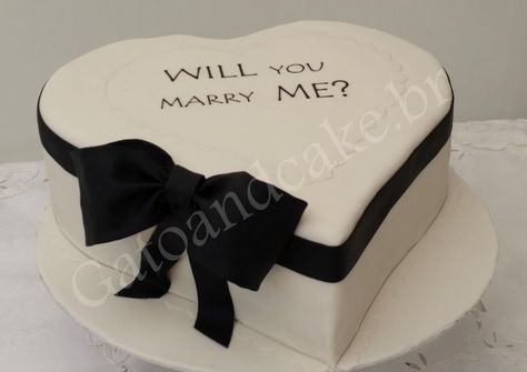 Will you marry me? - Cake by Ruth - Gatoandcake Proposal Cake Ideas Marry Me, Will You Marry Me Cake, Proposal Cake Ideas, Proposal Cakes Ideas, Engagement Cake Images, Proposal Cake, Engagement Party Planning, Shaped Cakes, Heart Shaped Cakes