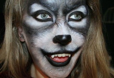 Wolf Face Paint, Werewolf Makeup, Wolf Makeup, Karneval Diy, Werewolf Costume, Animal Makeup, Theatre Makeup, Wolf Face, Special Fx Makeup