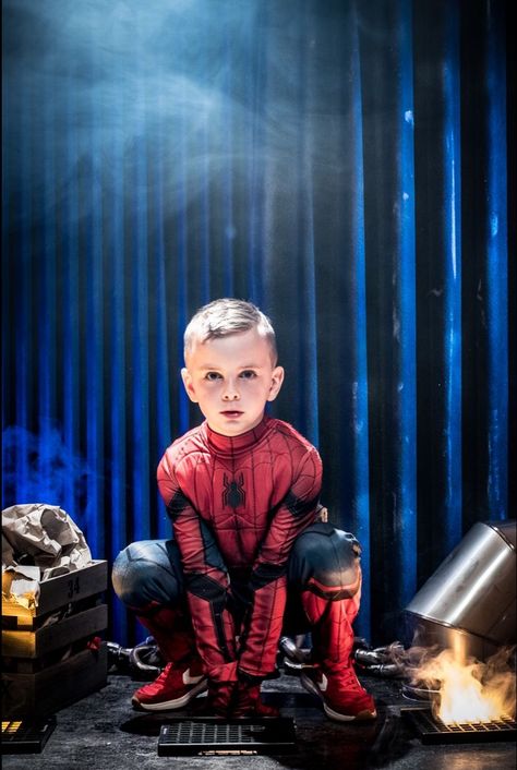 6 Year Picture Ideas, Spiderman Photoshoot Kids, Spiderman Dress Up, Spider Man Dress, Spiderman Photoshoot, Spiderman Family, Spiderman Dress, Superhero Photoshoot, Spiderman Theme Party