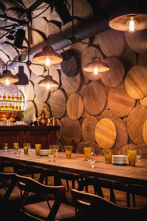 Bar Deco, Brewery Design, Pub Interior, Bar Inspiration, Wine Barrels, Burger Bar, Bar Interior, Bar Design Restaurant, Restaurant Interior Design