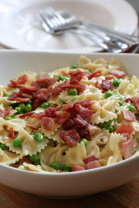 pasta with bacon, peas and cream Bacon Bowtie Pasta, Farfalle Carbonara, Pasta And Peas, Peas Bacon, Bacon Peas, Pasta Bacon, Pasta With Bacon, Pasta With Peas, Chicken Carbonara