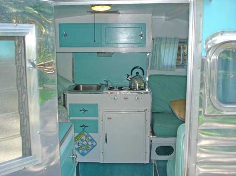 1962 Serro Scotty Gaucho Project | National Serro Scotty Organization Boler Interior, Camper Interior Ideas, Teardrop Camper Interior, Scotty Camper, Scamp Camper, Diy Travel Trailer, Serro Scotty, Rv Remodeling, Vintage Trailer Interior