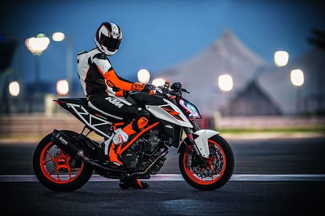 KTM 1290 Super Duke R, 2017 HD wallpaper