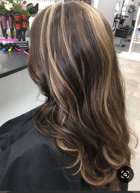 Highlight Patterns For Hair, Subtle Calico Hair, Highlights For Dark Brown Hair, Blonde Highlights On Dark Hair, Hair Color Streaks, Brown Hair Inspo, Brunette Hair With Highlights, Hair Inspiration Long, Hair Streaks