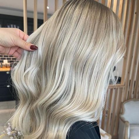 Vanilla Blonde Hair Formula, Wella Root Smudge Formula, Wella Blonde Toner Formula, Wella Ash Blonde Formula, Wella Blonde Toner, Wella Color Formulas Blondes, Stone Blonde Hair, Blonde Hair Formulas, Toning Blonde Hair