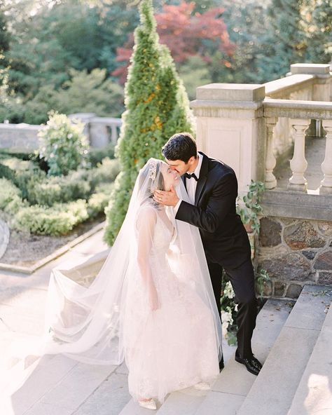 Katie Nicolle on Instagram: “Monday mornings mean. . .  Lots of running around, mailing out packages, editing (and more editing😅), answering emails and the list goes…” Graydon Hall Manor Wedding, Wedding Kisses, September Inspiration, Royal Veil, Wedding Veil Long, Graydon Hall Manor, Veil With Blusher, Veil Long, Cathedral Wedding Veil