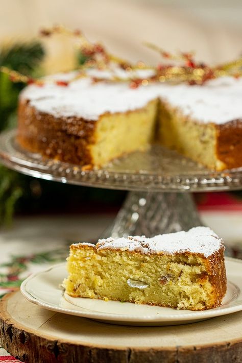 Claudia Roden, Vasilopita Cake, Vasilopita Recipe, New Year's Cake, Cake Platter, Cheesecake Brownies, Poke Cake, Food Group, Chiffon Cake