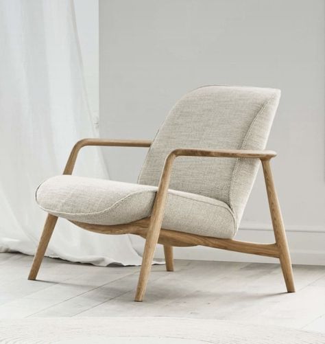 Cozy Reading Chair, Wooden Lounge Chair, Scandinavian Furniture Design, Comfy Armchair, Corner Sofa Design, Oak Armchair, Furniture Design Chair, Wooden Armchair, Chair Ideas