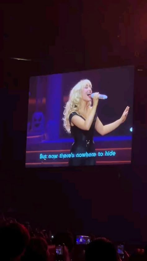 covering "Hopelessly Devoted to You", dallas [10/30/2024] So Sorry For Your Loss, Sweet Videos, Amazing Singers, Hopelessly Devoted, Pop Queen, Sorry For Your Loss, Music Student, Big Three, My Music Taste