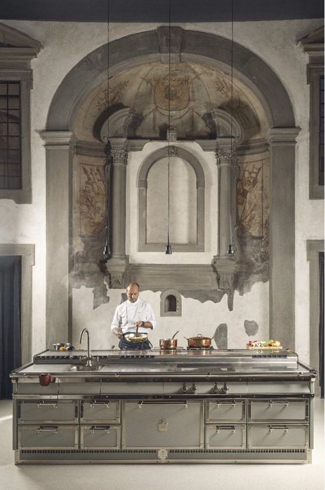 Kitchen In Historic Home, Italian Hotel, Officine Gullo, Architectural Concepts, Apartment Vibes, Kitchen Studio, European Farmhouse, Italian Interior, Italian Home