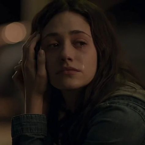 Shameless Tv Series, Fiona Gallagher, Shameless Characters, Quotes Icons, Shameless Tv Show, In Loving Memory Quotes, Queen Queen, Emmy Rossum, Pretty When You Cry