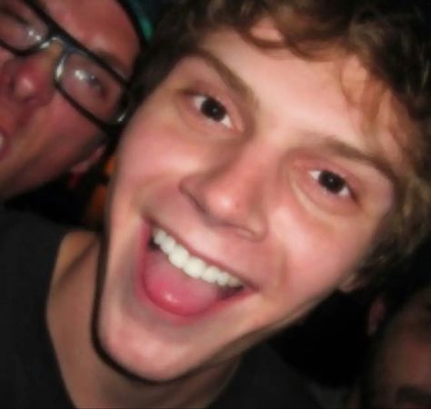 Handsome Aesthetic, Model Man, Party Hardy, One Wish, Evan Peters, Ex Husbands, American Horror Story, Cutie Patootie, Future Husband