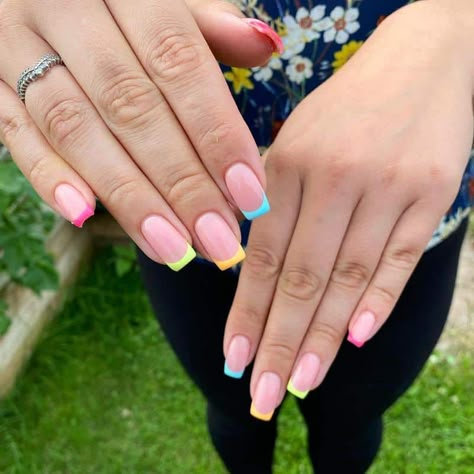 Nail Colors For 2023, Colored French Nails, Manicure 2023, Long French Nails, Ombre French Nails, Short French Nails, Trendy Manicure, Colored Nail Tips, Kids Nail Designs