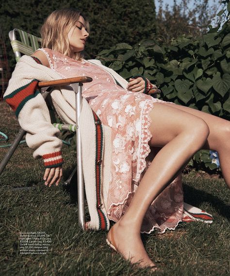 Lachlan Bailey Eyes Margot Robbie In 'Mad About Margot' For Vogue Australia December 2017 — Anne of Carversville Lachlan Bailey, Margot Robbie Style, Christine Centenera, Blonde Actresses, Fashion Cover, Vogue Australia, Margot Robbie, Pics Art, Editorial Photography