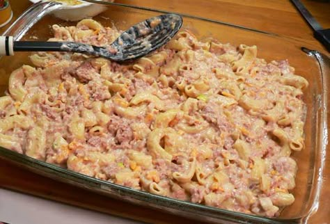 Corned Beef Casserole Recipe : Taste of Southern Corned Beef Pasta, Corned Beef Colcannon Casserole, Corned Beef Casserole Recipes, Bully Beef Recipes, Corn Beef Casserole Recipes, Canned Corned Beef Recipes Dinners, Corn Beef Casserole, Canned Cornbeef Sandwich Recipes, Can Corn Beef Recipes