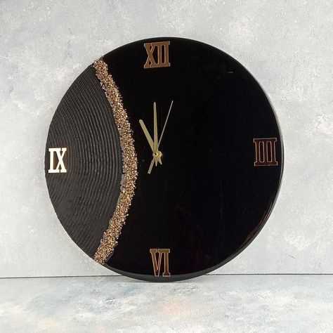 "A wonderful clock made of concrete on one side and epoxy on the other." Black Wall Clock, Unique Wall Clocks, Diy Resin Art, Aesthetic Room, Aesthetic Room Decor, Resin Diy, Fluid Art, New Home Gifts, Resin Crafts