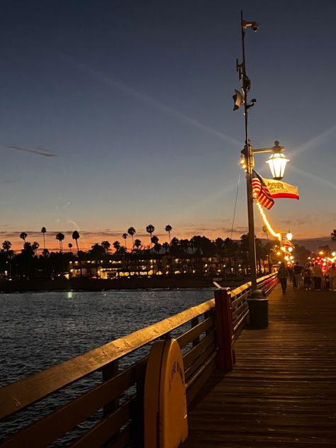 Santa Barbara Sunset, Pier Aesthetics, Santa Monica Pier Aesthetic, Santa Barbara Aesthetic, Beach Town Aesthetic, Santa Maria California, La Summer, Santa Barbara Beach, Downtown Santa Barbara