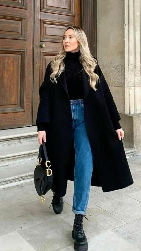 Ankle Boots Skirt, Winter Dinner Outfit, Mantel Outfit, How To Wear Ankle Boots, Nyc Outfits, Cute Thanksgiving Outfits, What To Wear Fall, New York Outfits, Chique Outfits