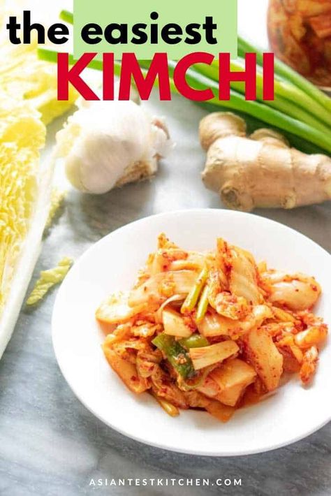 This very easy kimchi recipe does not require a lot of ingredients. It is a good, authentic starter recipe if you are new to making kimchi and Korean cuisine. Learn to make your own healthy, fermented cabbage that is a little bit spicy and makes a great addition to any dinner! #kimchi #koreanfood #fermented #cabbage Kimchi Salad, Quick Kimchi, Cabbage Kimchi, Asian Noodle Dishes, Wok Recipes, Fermented Kimchi, Asian Side Dishes, Fermented Cabbage, Kimchi Recipe