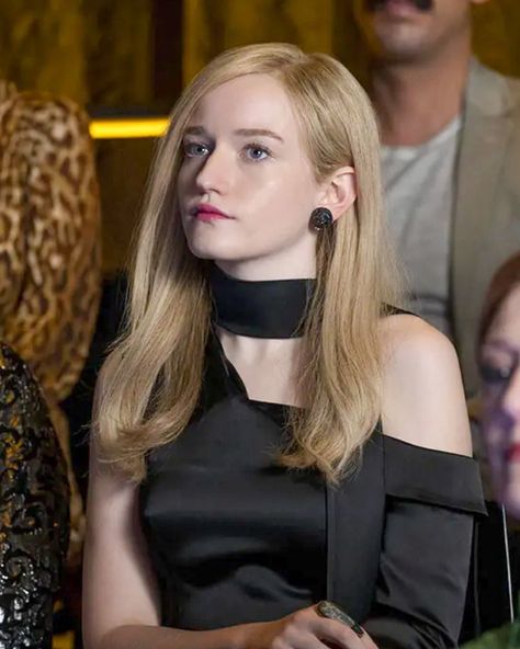 Cherry Fashion, Inventing Anna, Anna Delvey, Rich Girl Outfits, Julia Garner, Sleek Updo, Tv Show Outfits, Natural Blondes, Cute Lingerie