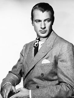 Gary Cooper by Clarence Sinclair Bull, 1934 Garry Cooper, Dale Robertson, Classy Photos, Vintage Actors, Frank James, Portrait Practice, Classic Actors, Vintage Stars, Gary Cooper