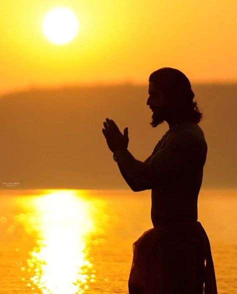 Surya Namaskar Aesthetic, Spritual Wallpapers Aesthetic, Sanatani Dp, Jay Bhavani Jay Shivaji, Sarsenapati Hambirrao, Surya Bhagwan, Chhatrapati Sambhaji Maharaj, Chh Shivaji Maharaj, Chatrapathi Shivaji