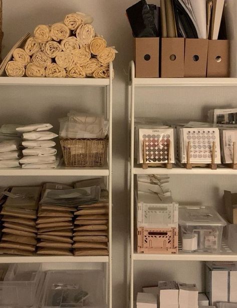 Room Stationary, Atelier Aesthetic, Stationary Aesthetic, Home Business Organization, Candle Making Studio, Bathroom Lounge, Small Business Office, Lounge Kitchen, Business Storage