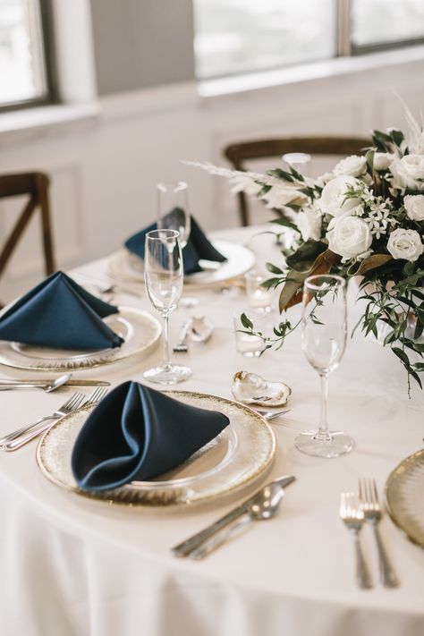 Navy Wedding Accents, Navy Ivory Wedding, Wedding Color Schemes Navy Blue And Gold, Navy Wedding Place Settings, Navy Blue And White Table Setting, Navy Napkins Wedding, Navy And White Wedding Table, Navy Themed Wedding, Sapphire Blue Wedding Theme