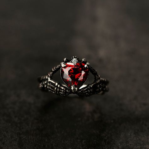 Gothic Promise Ring, Dark Promise Rings, Wedding Rings Gothic, Gothic Wedding Rings Set, Goth Engagement Rings Vintage Style, Vampire Engagement Ring, Goth Rings Wedding, Gothic Promise Rings, Dark Rings Aesthetic