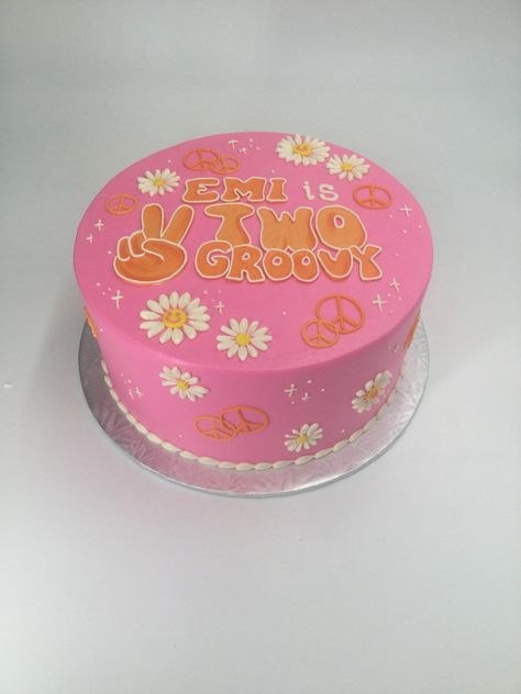 Two Groovy Sheet Cake, Peace Out Birthday Cake, Peace Out Single Digits Birthday Cake, 2 Groovy Birthday Cake, Two Groovy Cake Ideas, Five Is A Vibe Birthday Cake, Two Groovy Birthday Cake, Hippie Birthday Cake, Groovy Cake Ideas