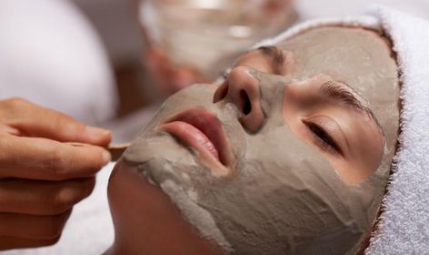 Why become a dermatologist, esthetician, beauty botanist, facialist, and more? Our experts share their reasons, here! Multani Mitti Face Pack, Skin Tightening Face Mask, Tightening Face Mask, Face Masks For Acne, Diy Eye Mask, Oily Skin Mask, Salon Aesthetic, Masks For Acne, Microdermabrasion Facial