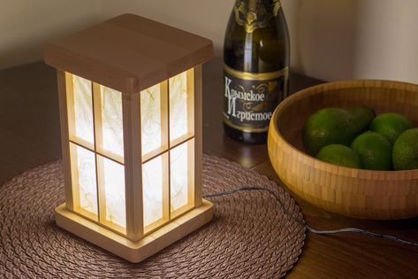 Woodworking Plans Patterns, Japanese Lamps, Diy Shoe Storage, Woodworking Plans Pdf, Woodworking Logo, Wood Projects That Sell, Woodworking Patterns, Pillow Fort, Diy Lanterns