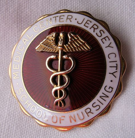 Jersey City Medical Center School of Nursing Graduation Pin 1933 Graduation Logo, Nurse Symbol, Nurse Skills, Hospital Pins, Medical Pins, New Photo Style, Army Nurse, Computer Basic, Nursing Pins