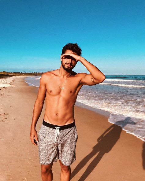 Rodrigo Simas Things To Do With Boys, Justin Bieber, Celebrity Crush, Swim Trunk, Instagram Post, Celebrities, Instagram Posts, On Instagram, Instagram