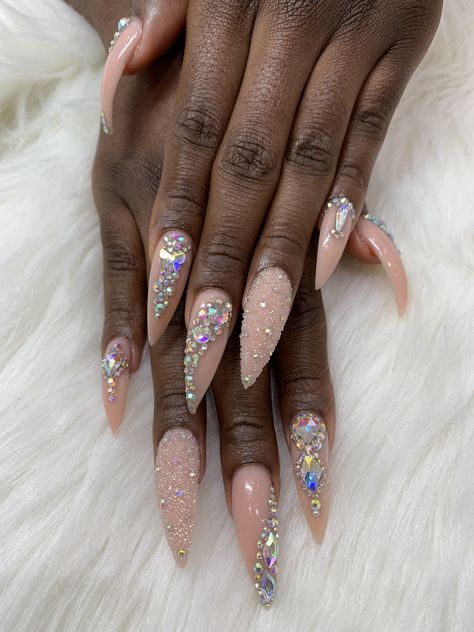 2024 New Year Nails, Stelltos Nails, Rhinestone Birthday Nails, Ombré Nails With Gems, Almond Nails With Pearls, Stiletto Nails Designs Classy, Medium Stilleto Nails, Almond Nails With Rhinestones, Birthday Nails Stiletto