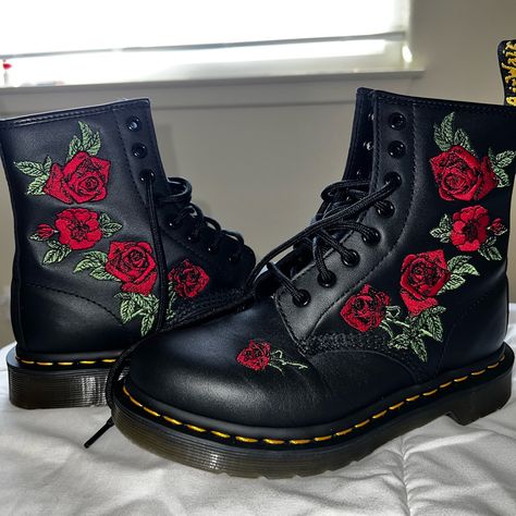 Embroidered Doc Martens, Doc Martens Aesthetic, High Tops Women, Custom Shoes Diy, Embroidered Roses, Shoes Outfit Fashion, Flower Shoes, Embroidered Shoes, Swag Shoes