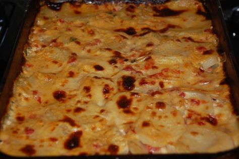 Rotel Potatoes Recipe, Cheese Potato Casserole, Baked Potato Microwave, Potluck Side Dishes, Food Potatoes, Holiday Sides, Sausage Potatoes, Potato Recipes Side Dishes, Food Sides