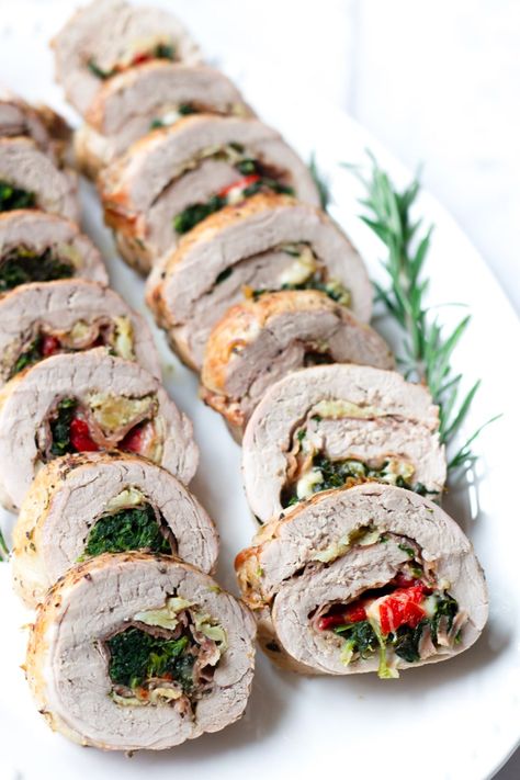 Stuffed Pork Tenderloin with roasted garlic, prosciutto, mozzarella, spinach, and roasted red bell peppers #porktenderloin #porkloin #stuffedporktenderloin | cookingformysoul.com Top Round Roast Beef, Pork Roulade, Prosciutto Mozzarella, Stuffed Pork, Pork Loin Recipes, Roast Beef Recipes, Easy Holiday Recipes, Round Roast, Iron Chef