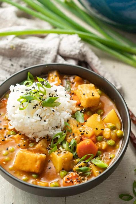 Tofu Potato Curry, Tofu Japanese Curry, Vegetarian Japanese Curry, Japanese Golden Curry, Vegan Japanese Curry, Vegetarian Japanese, Breaded Tofu, Golden Curry, Curry Recipes Vegetarian