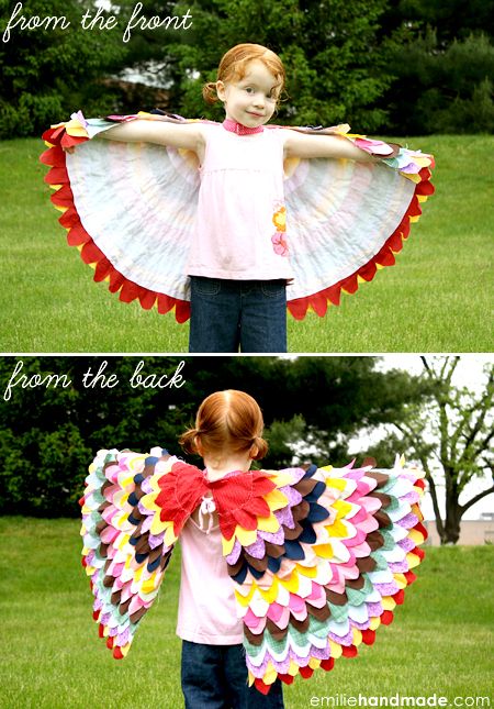 How to make pretend play bird wings – Recycled Crafts Bird Wings Costume, Pretend Play Costumes, Costume Carnaval, Owl Costume, Diy Wings, Bird Costume, Dress Up Boxes, Kids Dress Up, Bird Wings